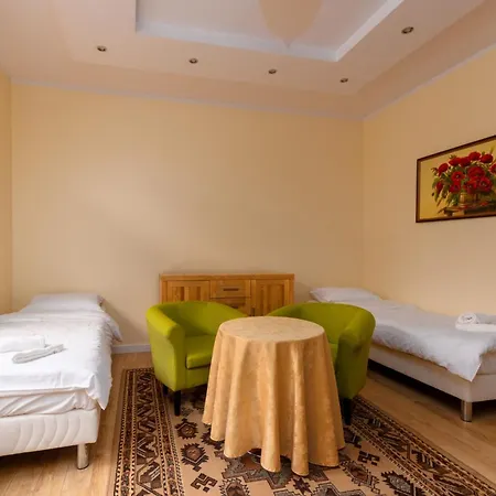 Apartment Airport Spacious *
